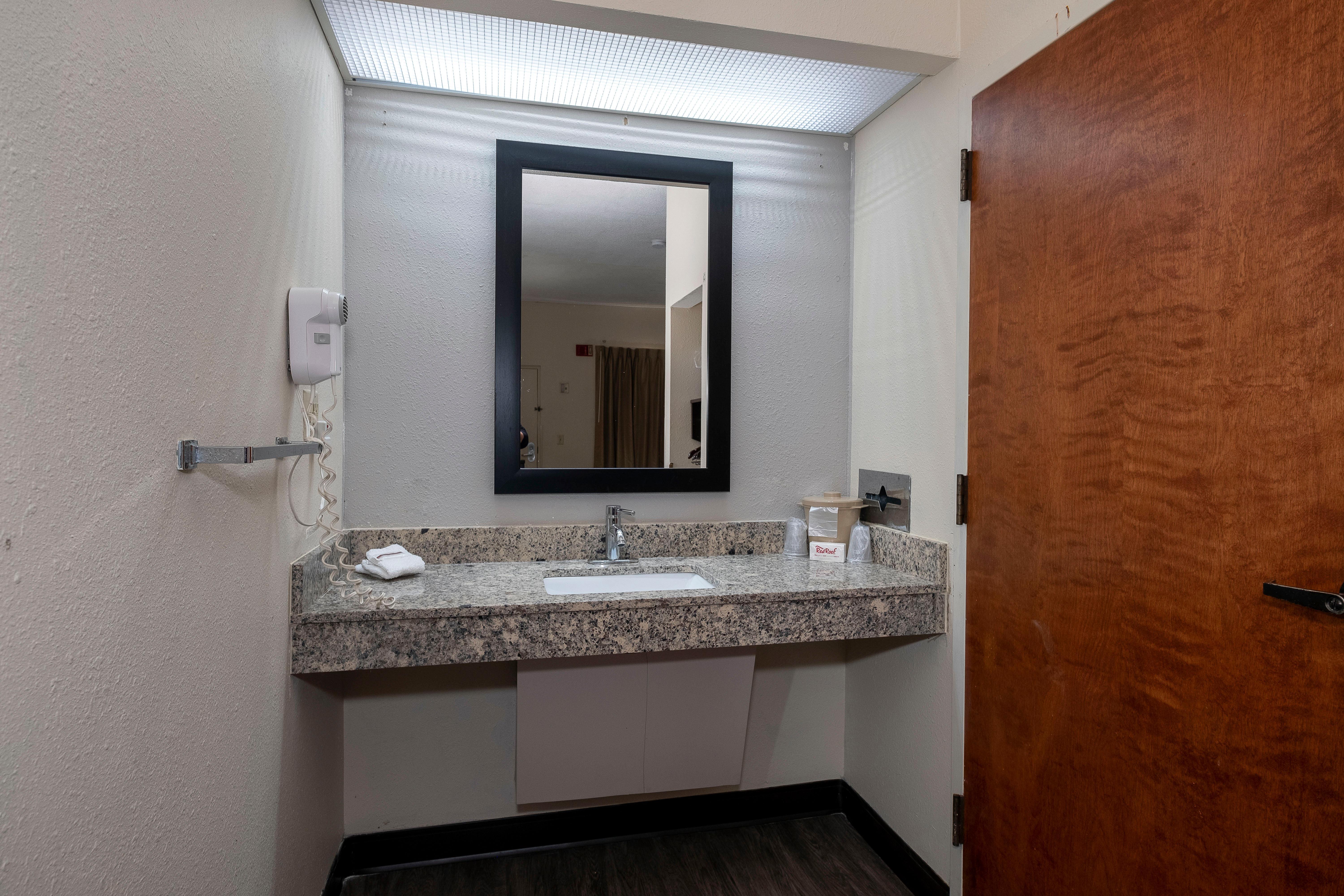 Red Roof Inn פרטוויל מראה חיצוני תמונה