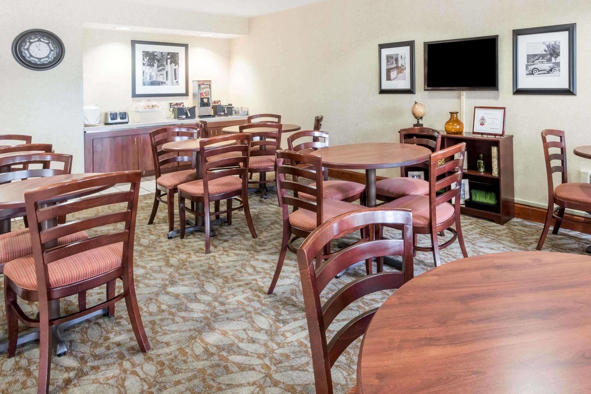Red Roof Inn פרטוויל מראה חיצוני תמונה